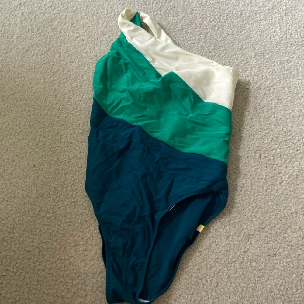 Summersalt one piece The Sidestroke